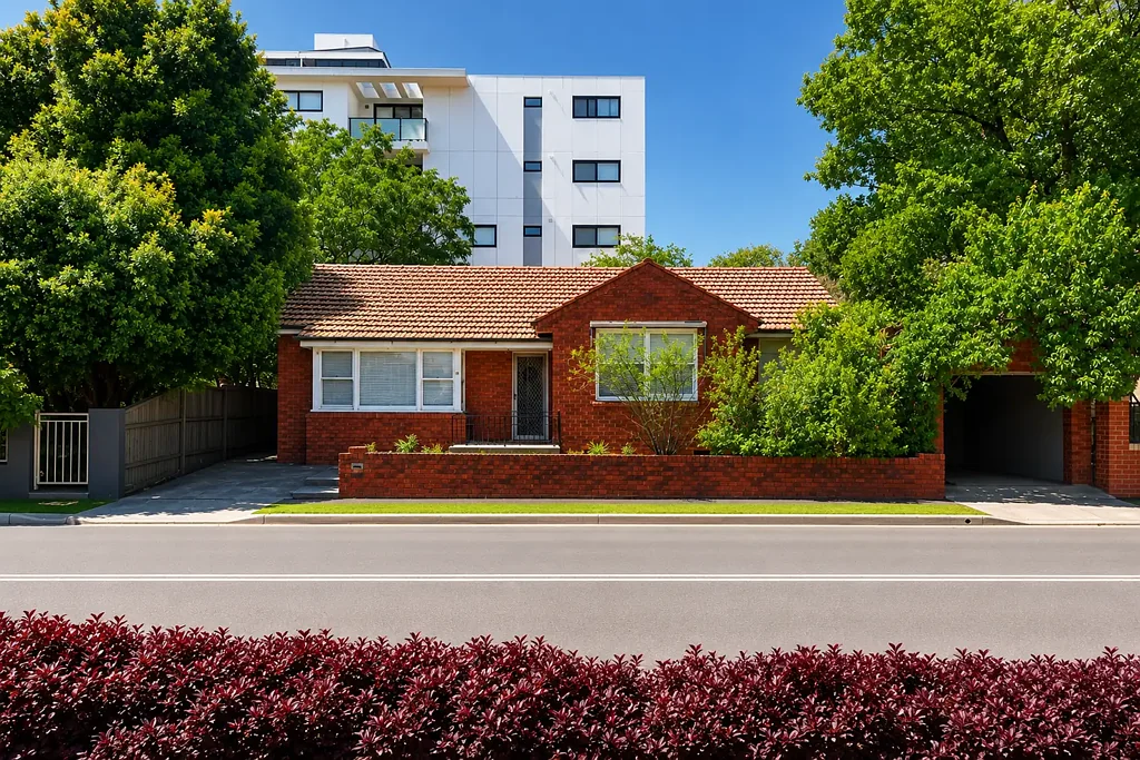 Burwood 3Moenga Redevelopment Potential in a Central Location