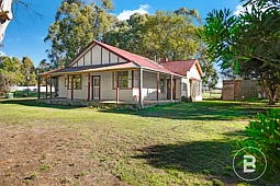 1 Gardners Lane, Snake Valley