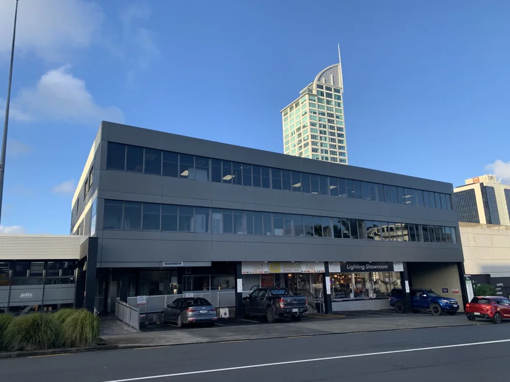 Takapuna 128 sqm Takapuna Modern Office - Don't Miss Out!