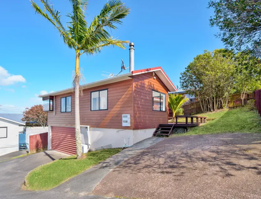 1/3 Valecrest Place, Bayview, North Shore City, 3 Bedrooms, 1 Bathrooms, House