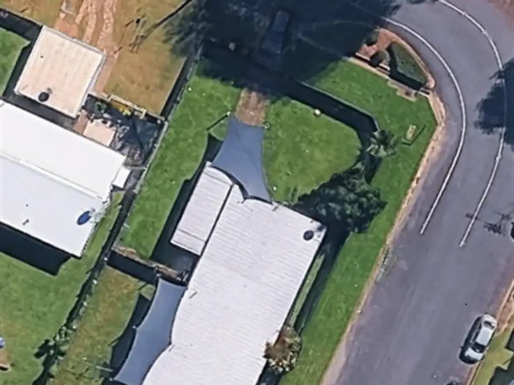 1 Perkins, Manoora, QLD 4870