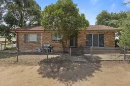 26 Cedric Street, Junee