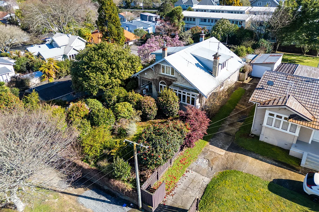 17 Te Aroha Street, Hamilton East, Hamilton, Waikato