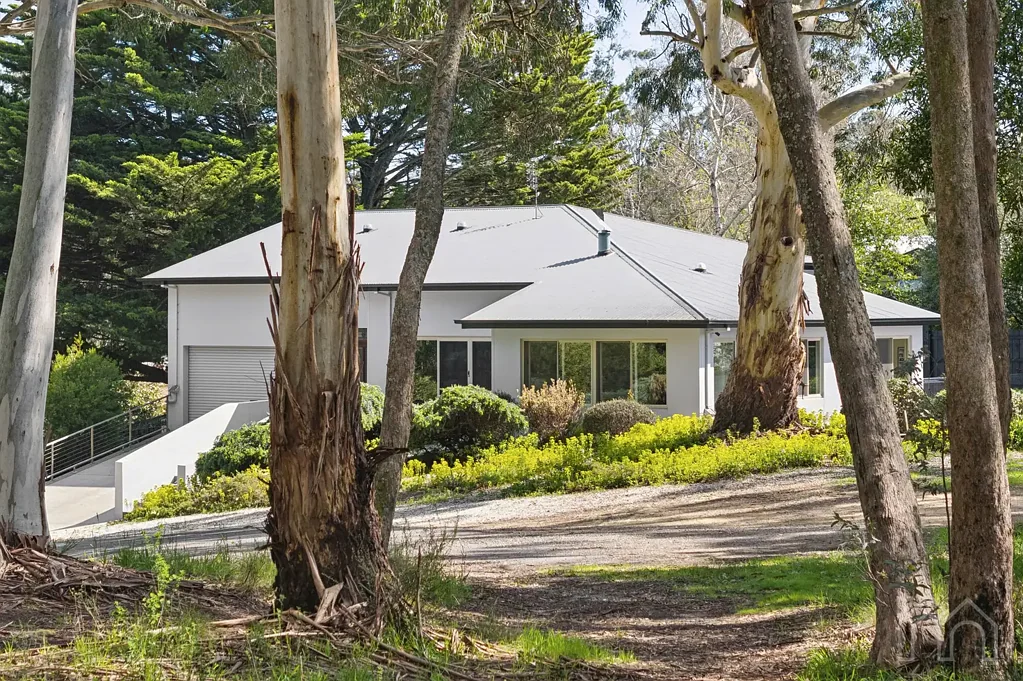 Daylesford 3ਬੈੱਡਰੂਮ Bushland serenity only moments' walk to Lake Daylesford