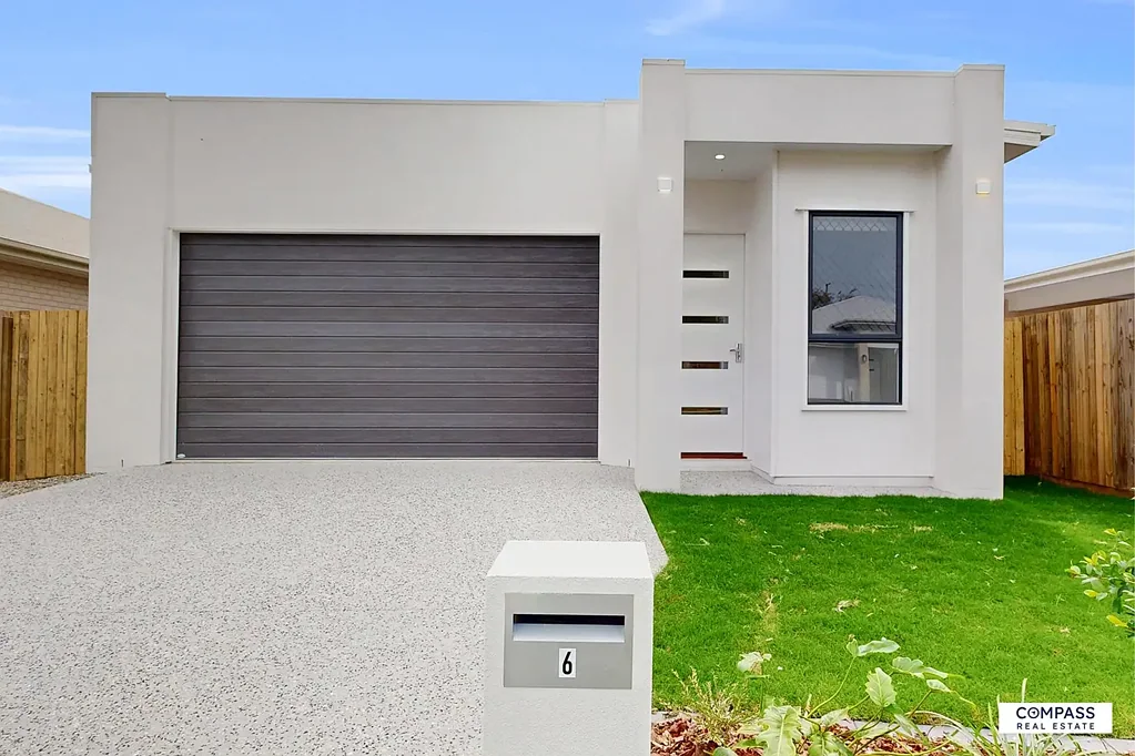 🏡 Modern Family Home 🏡