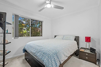 2/18 Raby Road, Coorparoo, QLD 4151, 2 Bedrooms, 1 Bathrooms, Unit