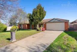 30 Kimberley Drive, Tatton