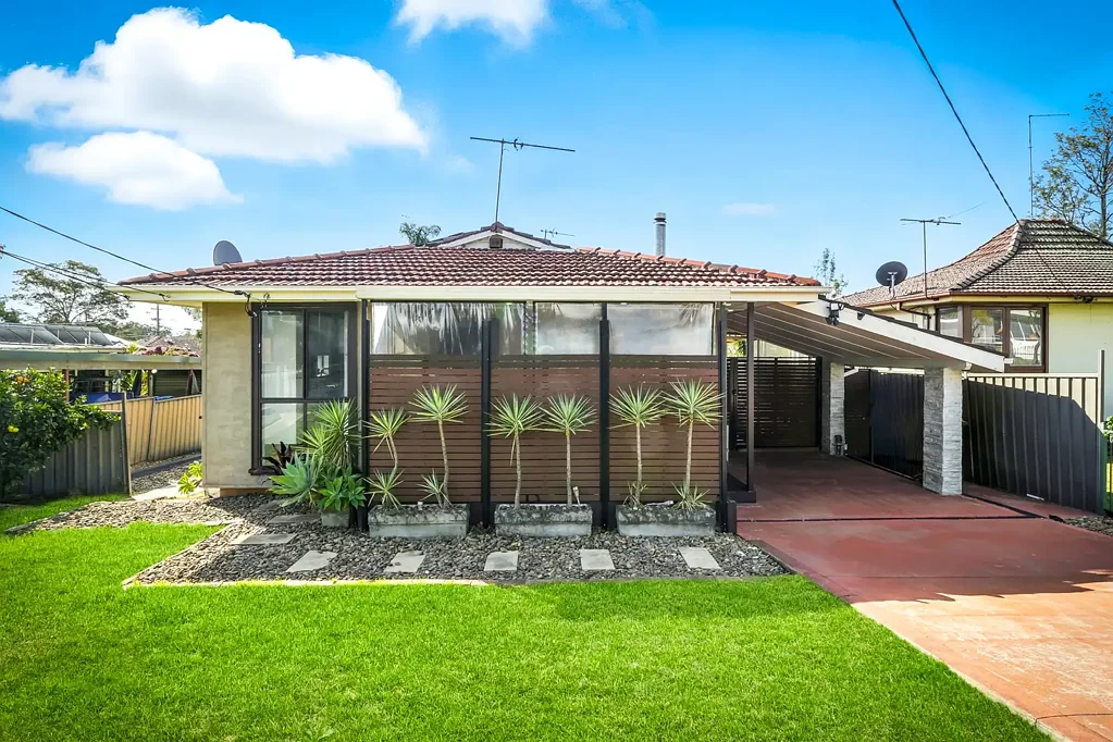 Modern Renovated 4-Bedroom Home – Comfort with Space, Style & Solar Savings