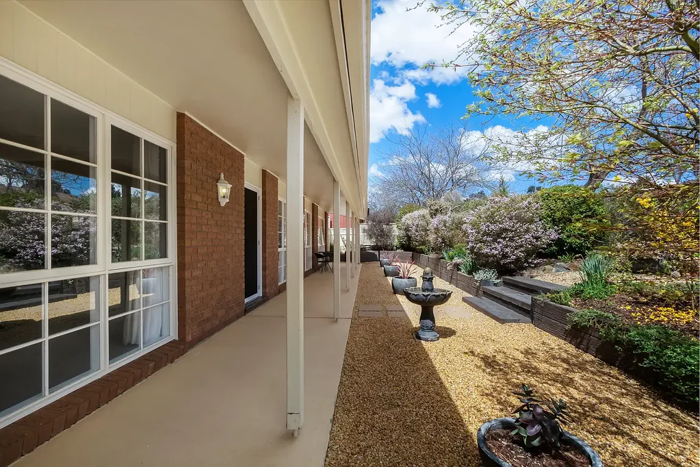 17 Maharatta Circuit, Isabella Plains, ACT 2905