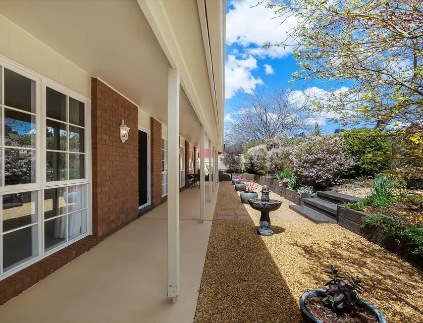 17 Maharatta Circuit, Isabella Plains, ACT 2905, 3房, 2浴, House