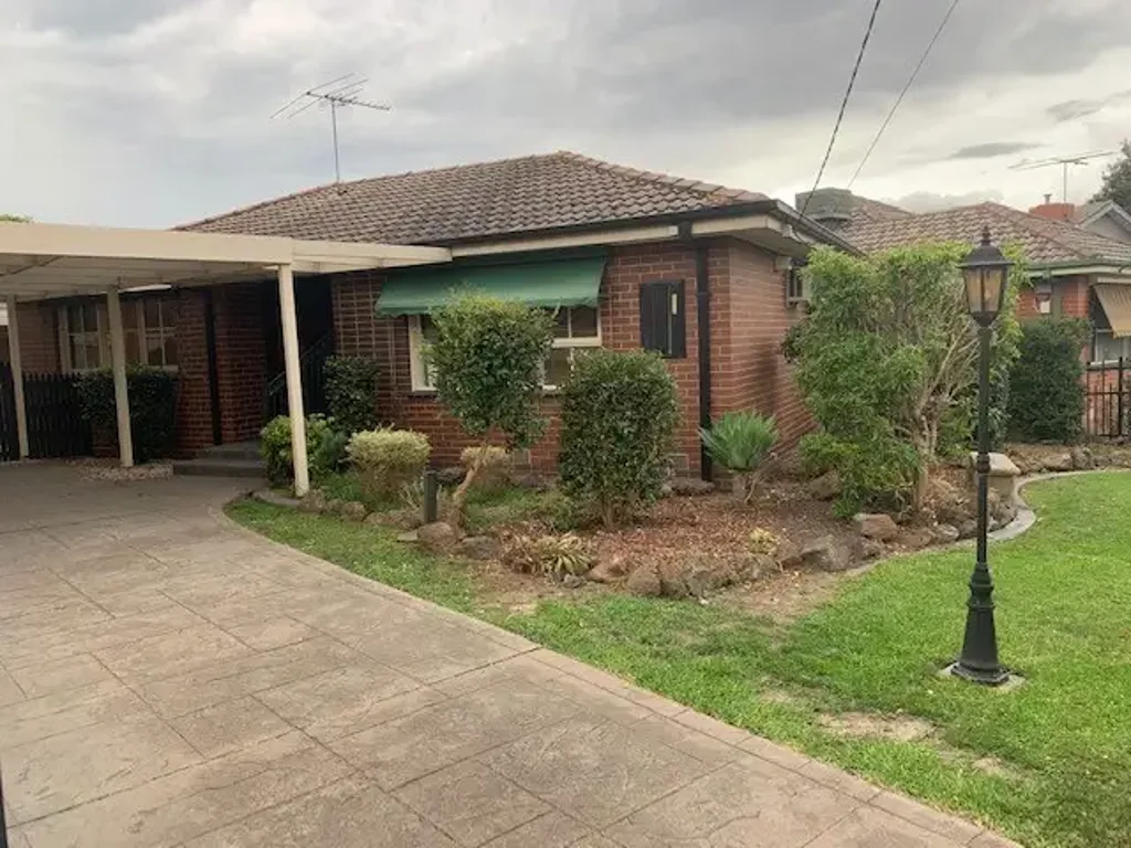 Beautiful 2 Bedroom Home