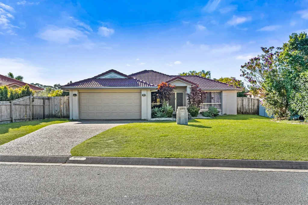 19 Oak Hill Crescent, Parkwood, QLD 4214