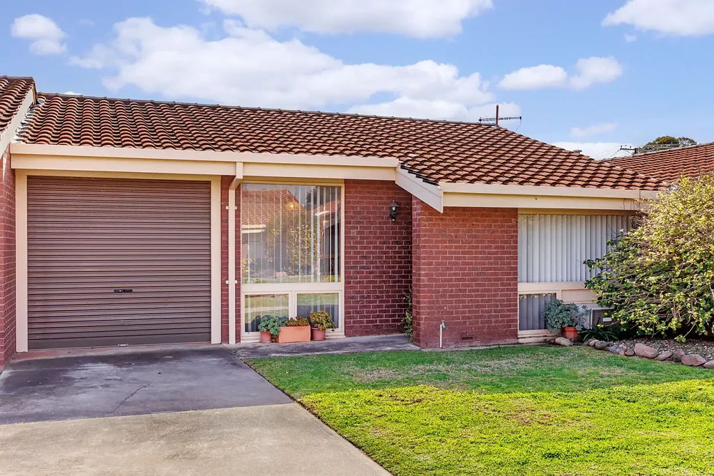 Woodville West 2 Bedroom Low-Maintenance Living in a Prime Location