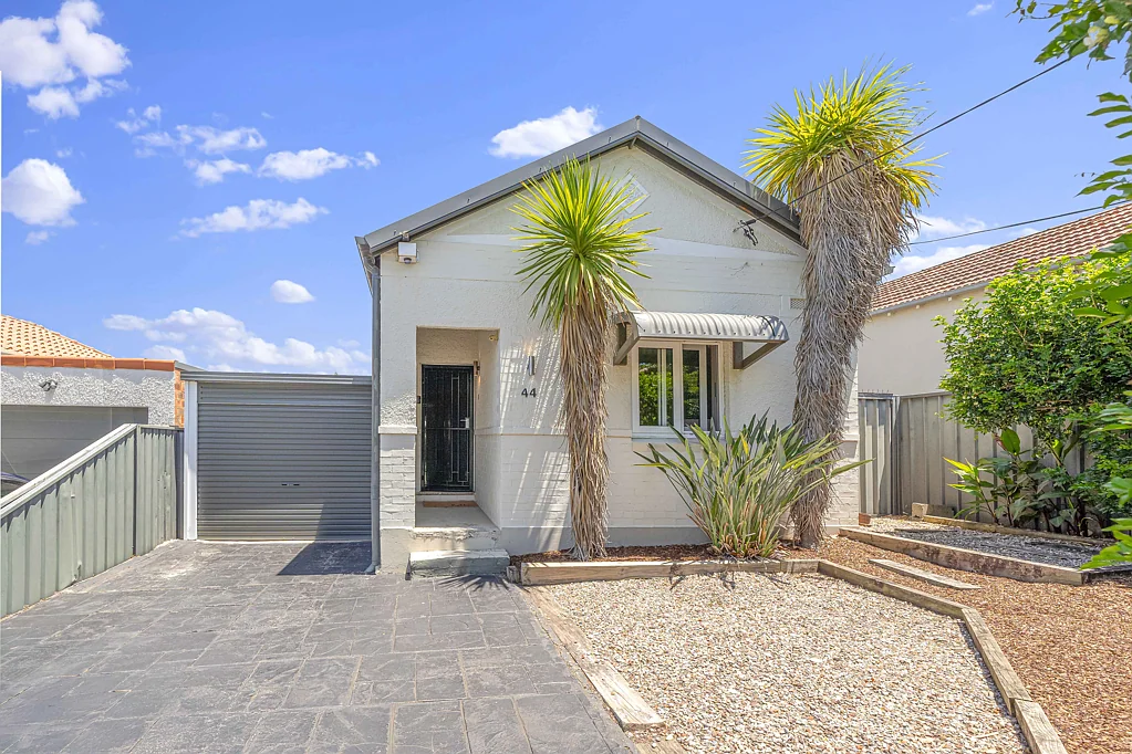 44 Benaroon Road, Lakemba, NSW 2195