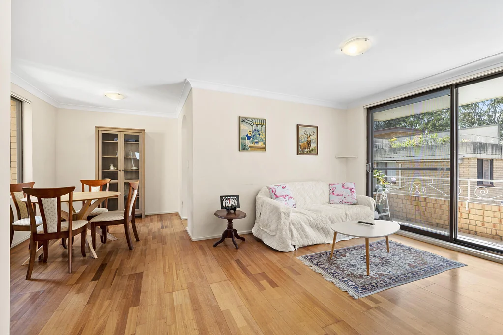 Marsfield 2ਬੈੱਡਰੂਮ Spacious & Full Brick Apartment In Convenient Location