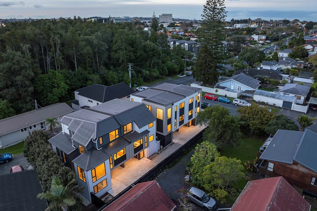 Takapuna 4Kwarto Secure Your Dream Home in Central Takapuna