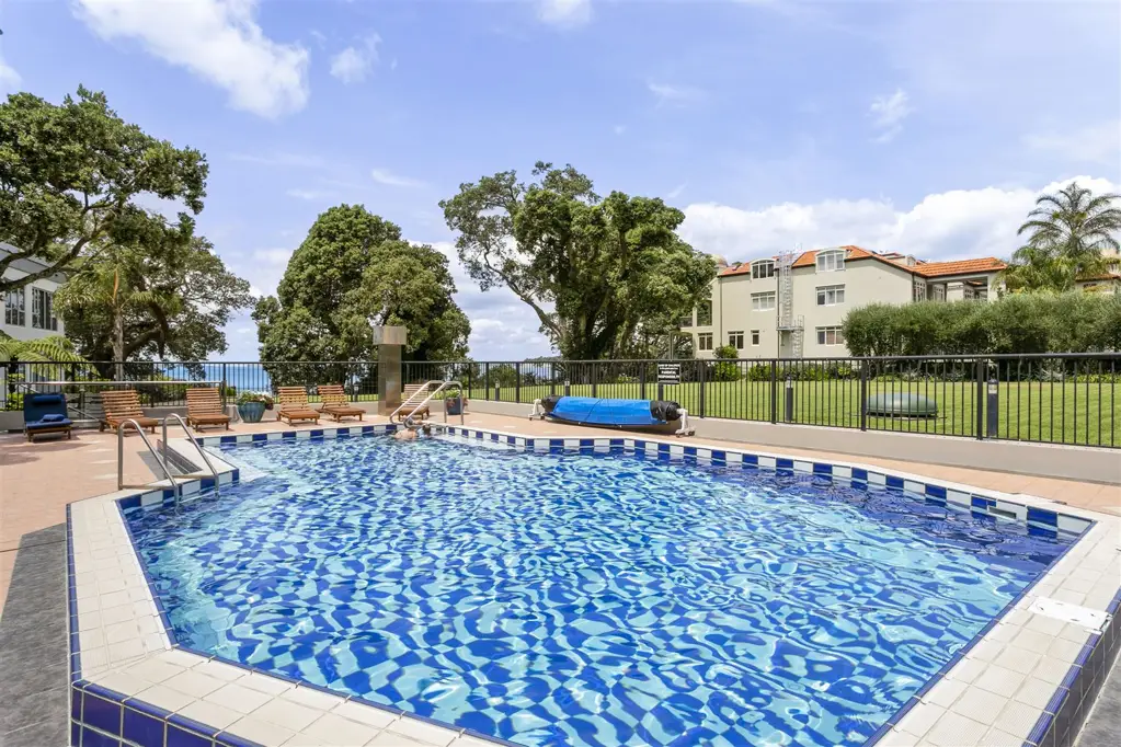 Takapuna 2 Bedroom Light-Filled Apartment with Resort-Style Features