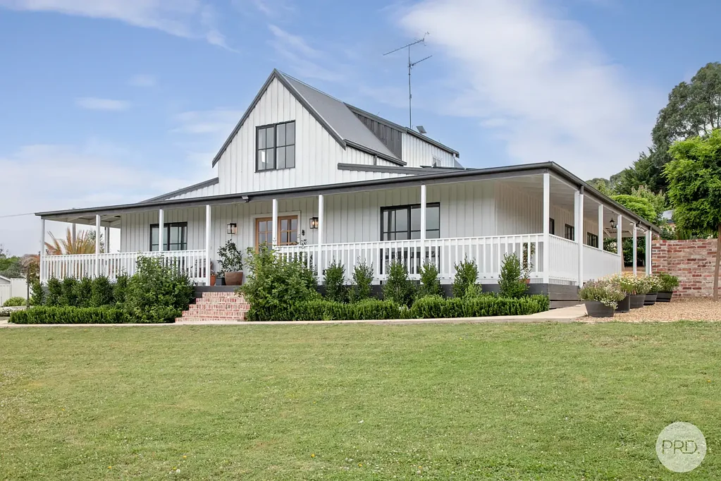 29 Urquhart Street, Gordon, VIC 3345