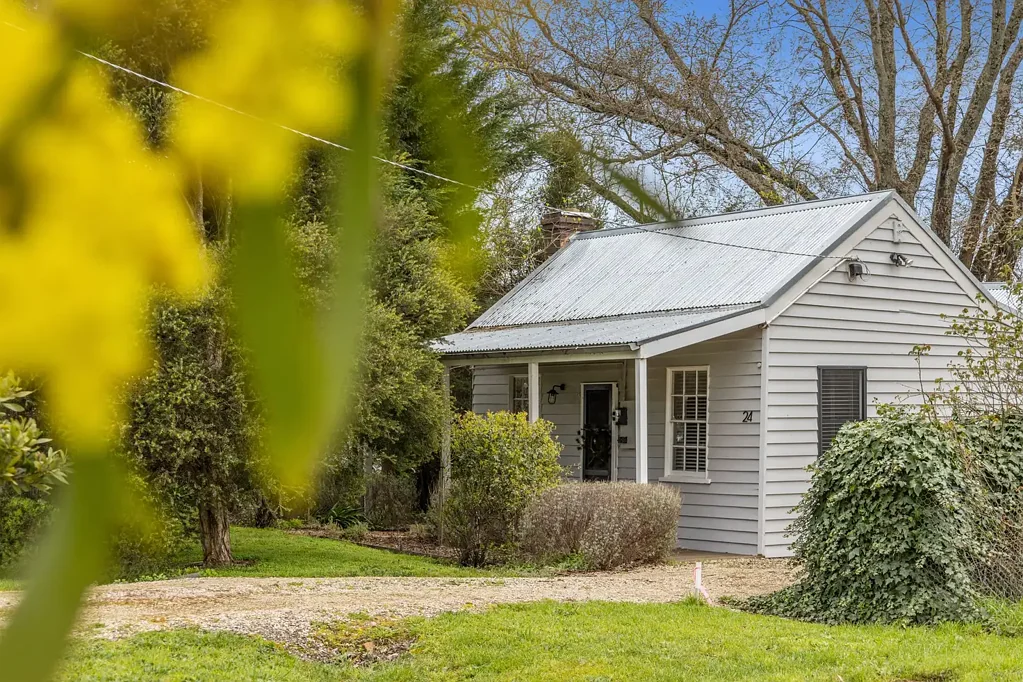 24 Drake Street, Malmsbury, VIC 3446