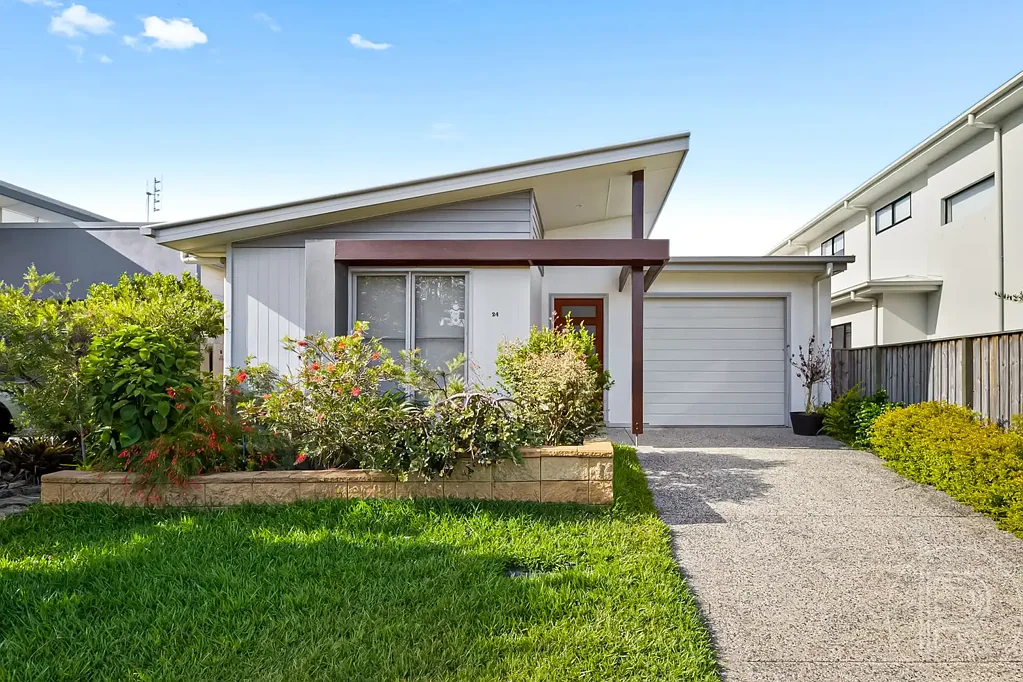 Modern Three Bedroom Home in Brightwater Estate