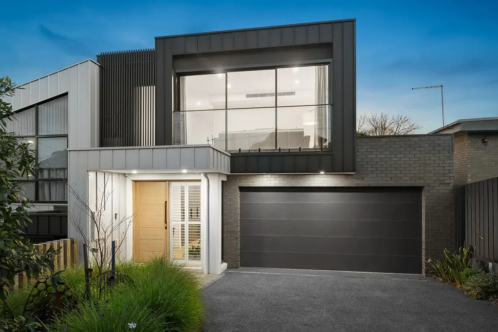 Doncaster 4 Slaapkamer Contemporary Luxury with Dual Master Suites & Premium Finishes
