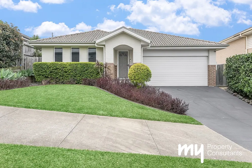 15 Young Circuit, Elderslie, NSW 2570