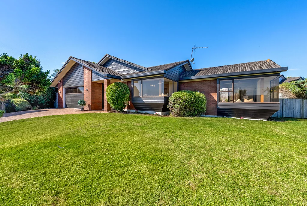 105 Oliver Road, Eastern Beach, Manukau City, Auckland