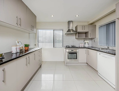 24 Fitzroy Street, Papatoetoe, Manukau City, 3 ห้องนอน, 1 ห้องน้ำ, House