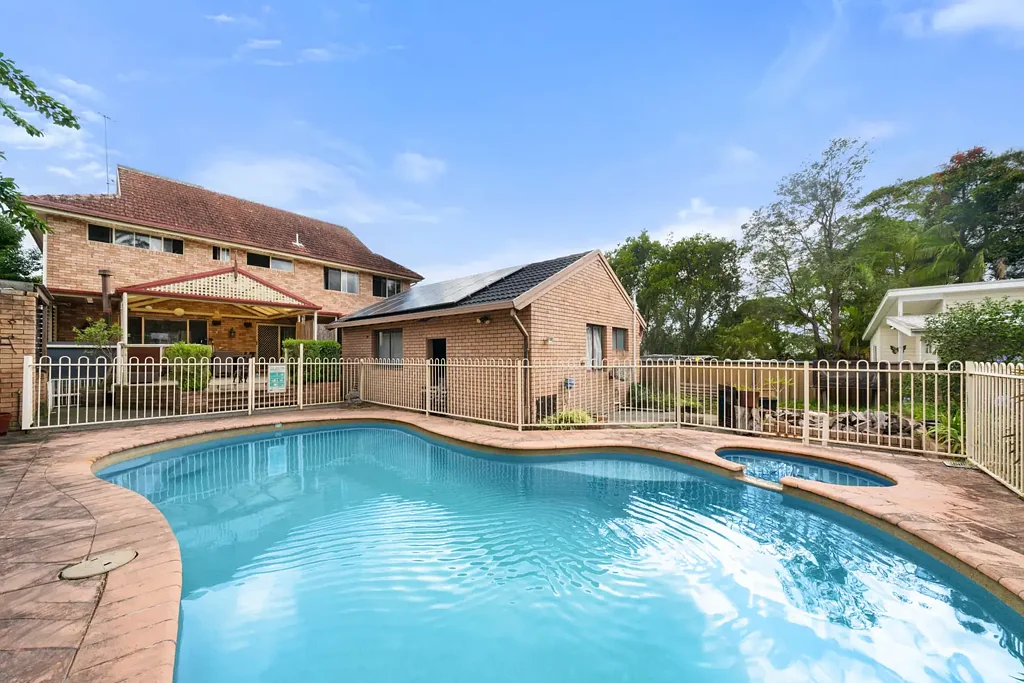 22 Panorama Parade, Berkeley Vale, NSW 2261