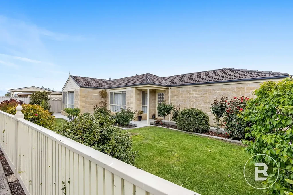 34 Bonshaw Drive, Sebastopol, VIC 3356