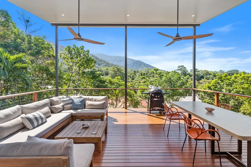 8 Ben Bolt Close, Redlynch, QLD 4870