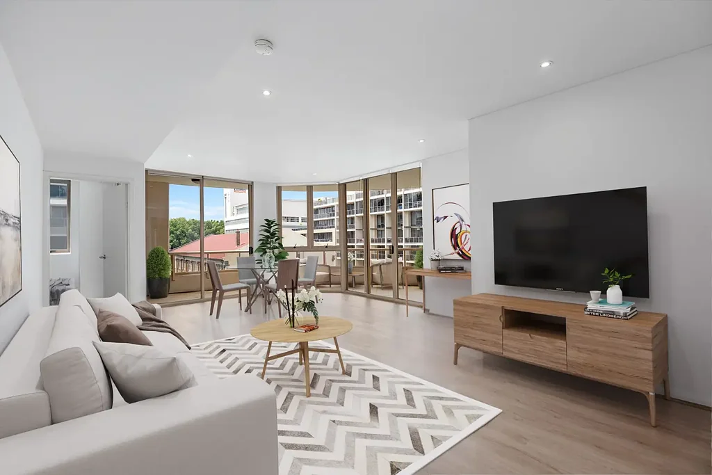 Extra Large Apartment Plus Study