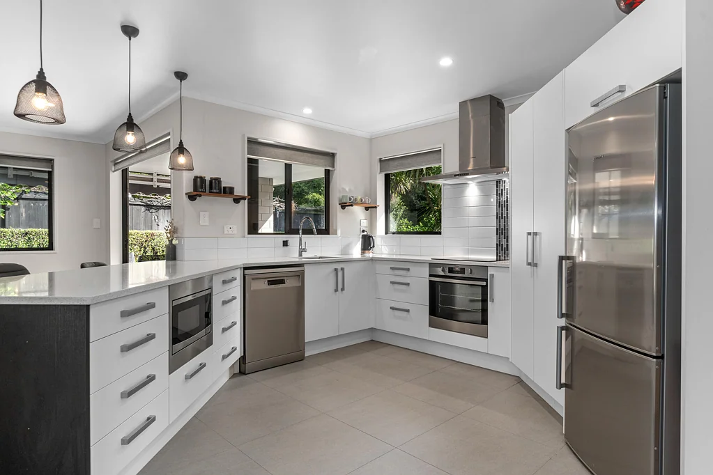 Kensington 4 Slaapkamer Best Value Around!
