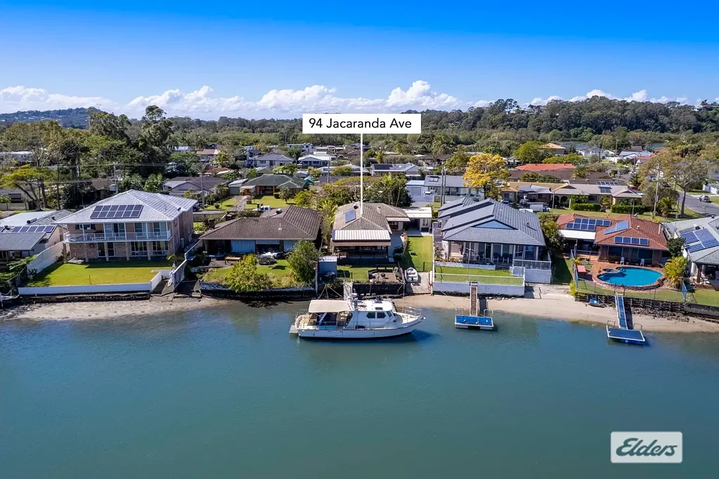 Tweed Heads West 3 Bedroom Waterfront dual living in comfort & style