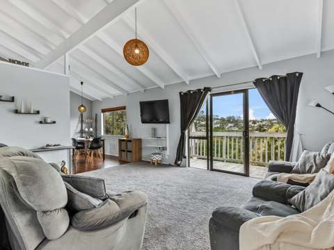 Torbay 5部屋 Freehold 800sqm section - relocation prompts sale