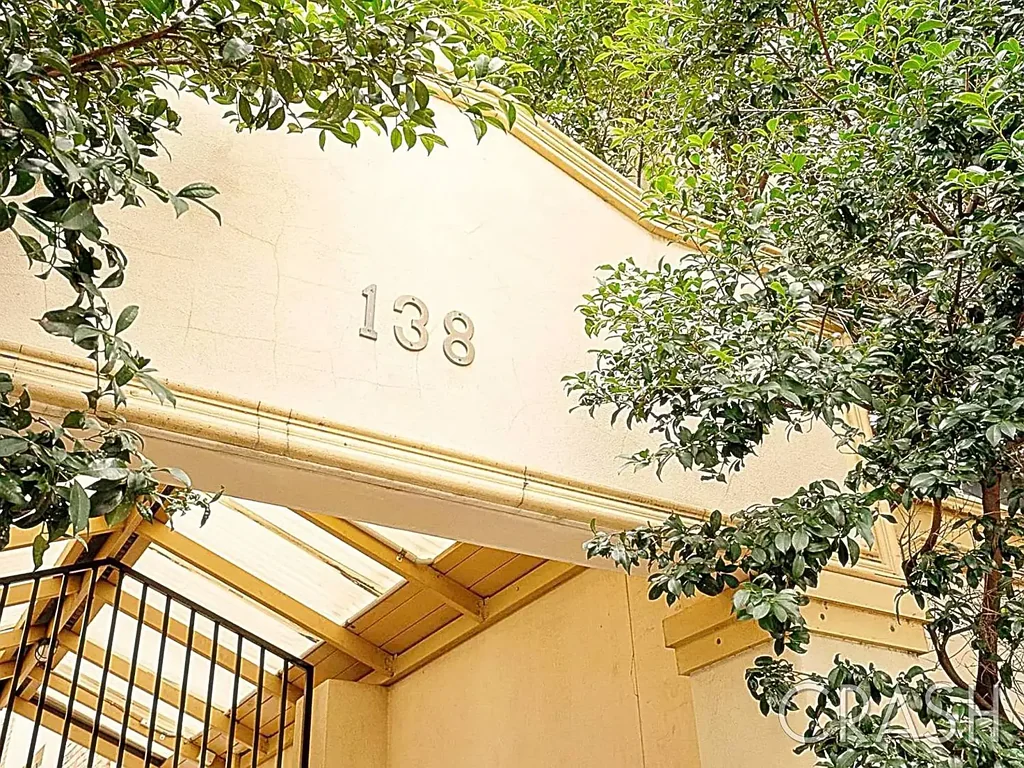 Home open cancelled property leased -1x1 Studio Apartment in East Perth!