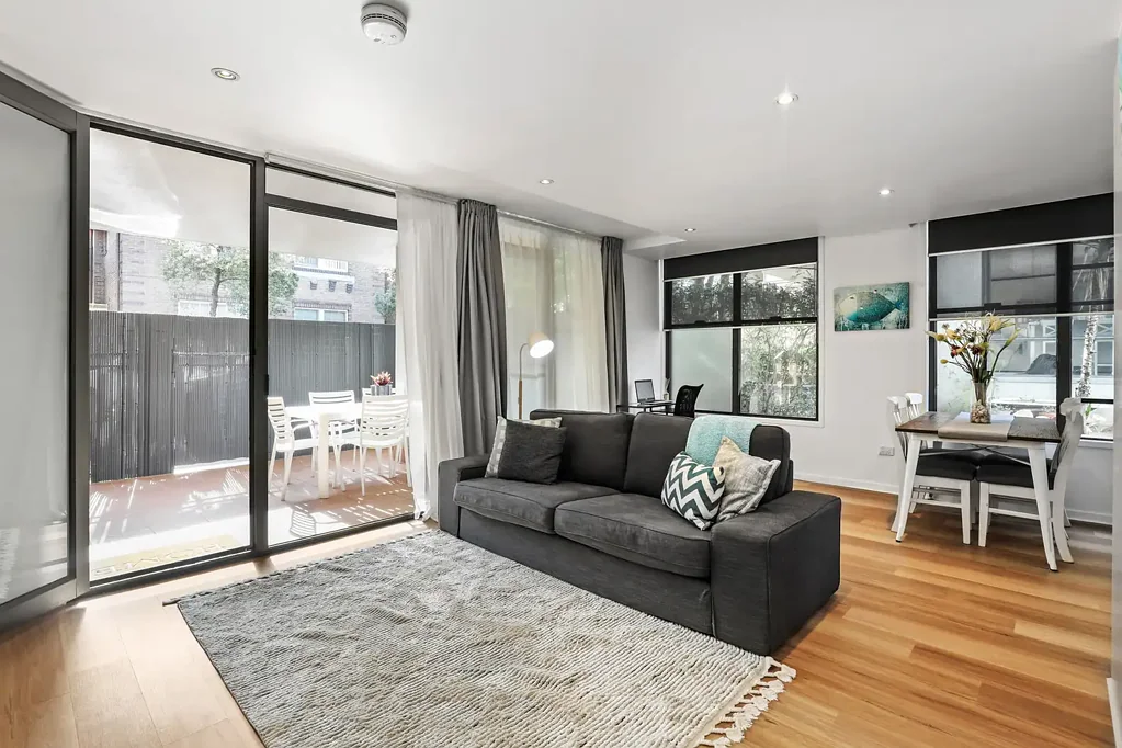Ground Floor Apartment with Dual Courtyard