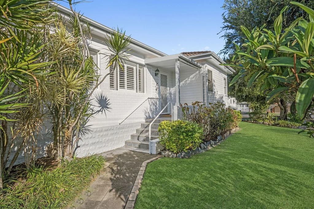18 Golf Street, Port Macquarie, NSW 2444