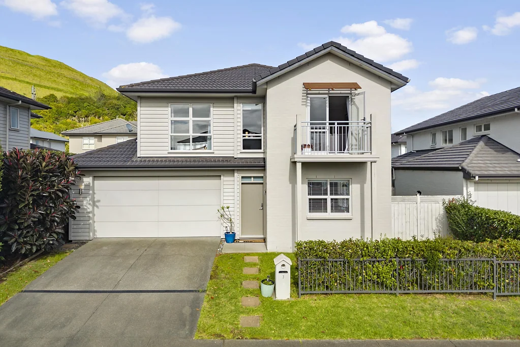 Stonefields 4房  Act Fast - Auction Tuesday 19 May