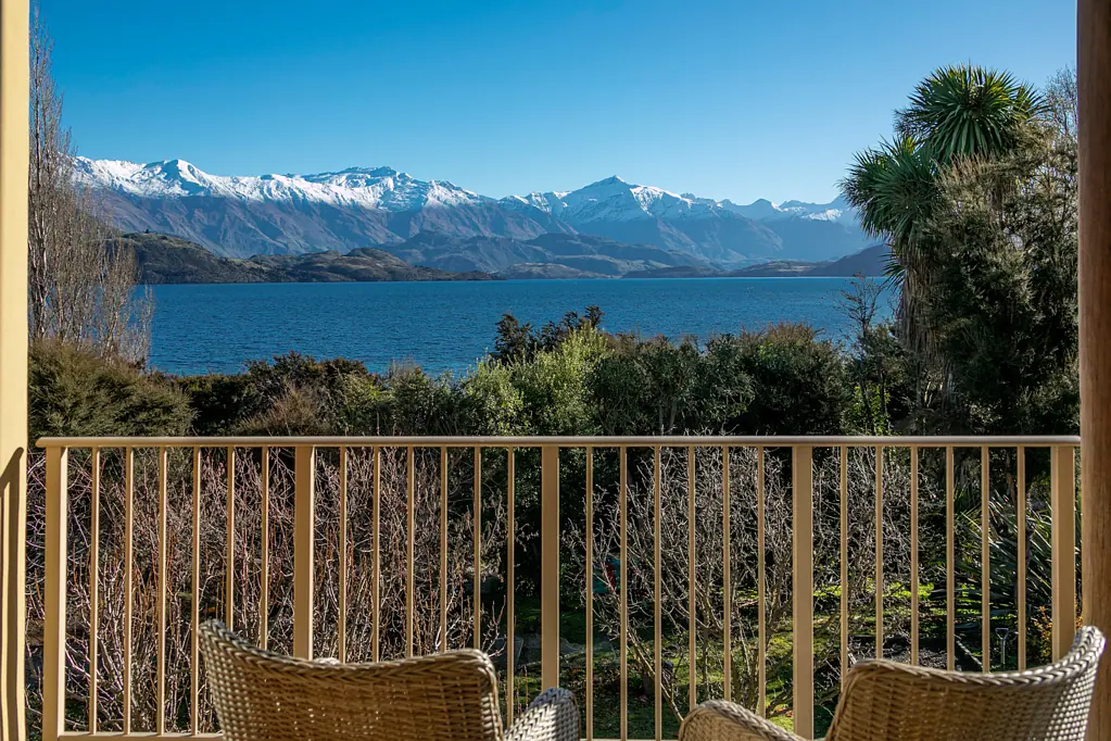 Wanaka 4房  Lakefront and Mountain Views