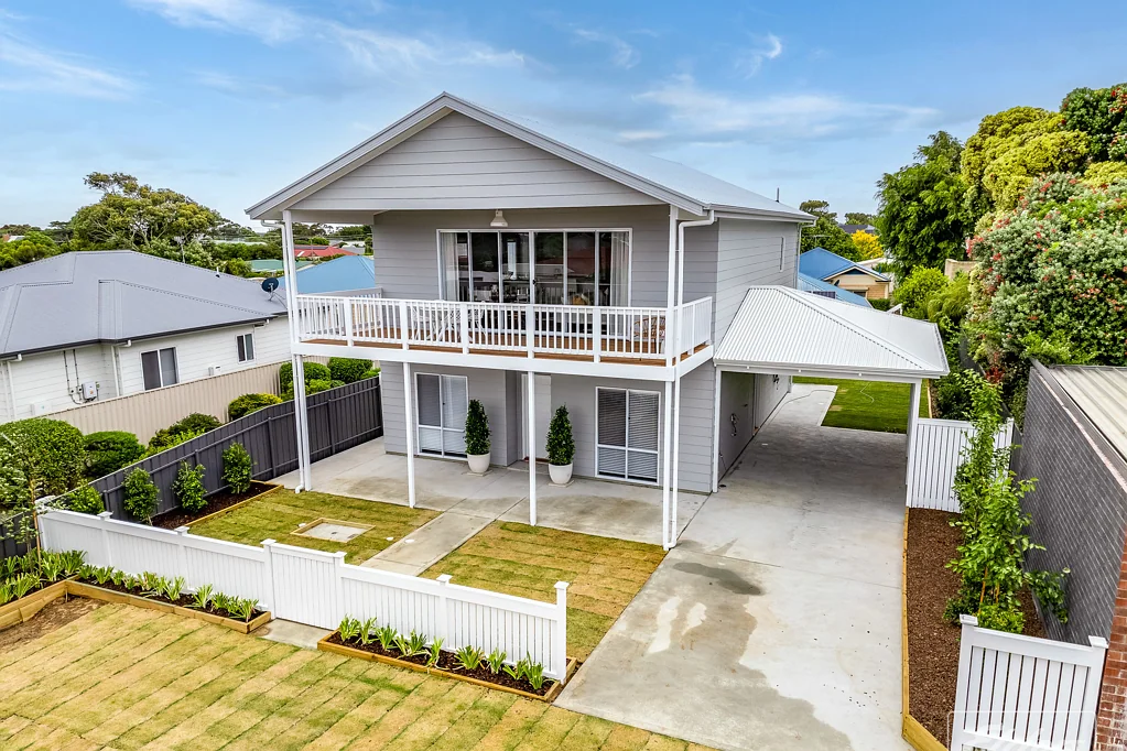 2 Burt Avenue, Goolwa North, SA 5214