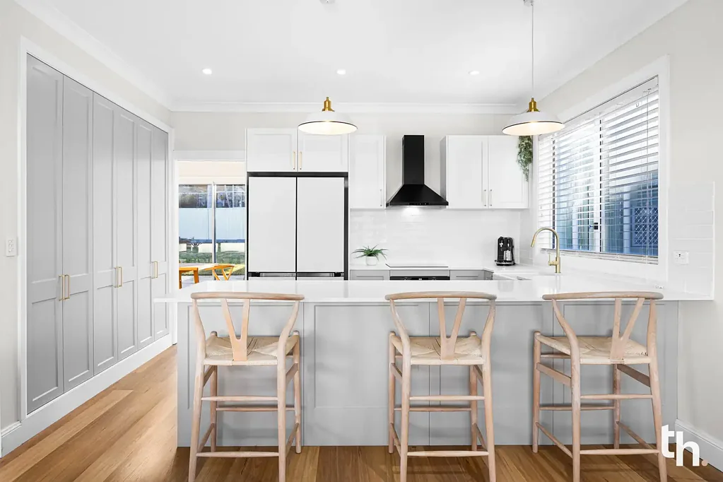 Belmont North 3Phòng ngủ Renovated and Refined – Modern Simplicity in a Leading Lifestyle Location