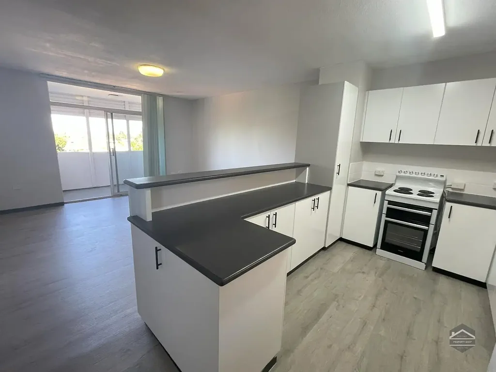 Freshly Renovated 3x1