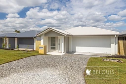 12 Mia Street, Flinders View