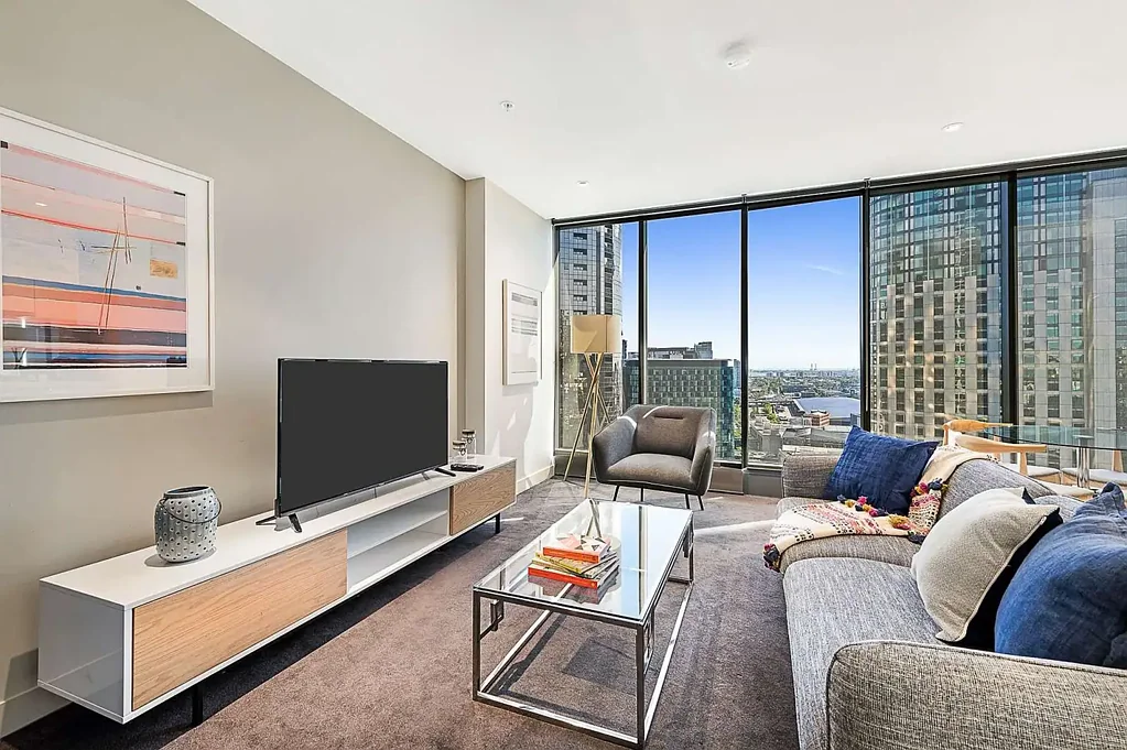 &apos;Freshwater Place&apos; - Fully Furnished. Stay from 1 month. Includes all utilities.