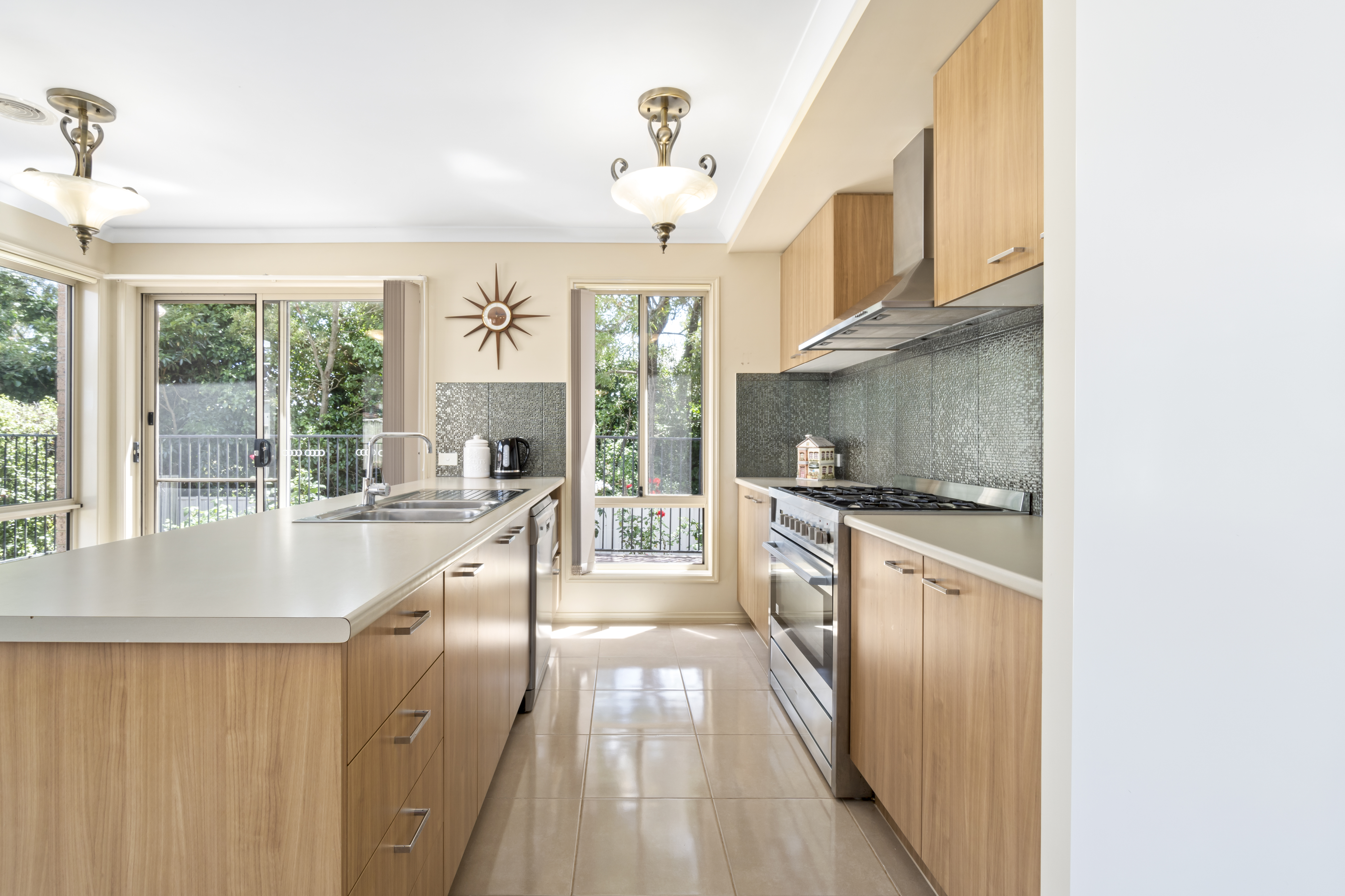 2 LAKEVIEW AV, CAMPERDOWN VIC 3260, 0 Kuwarto, 0 Banyo, House