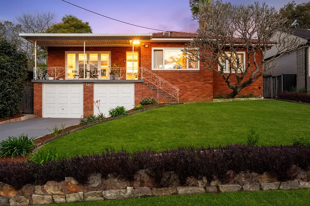 Baulkham Hills 3 Slaapkamer Renovated Family Living