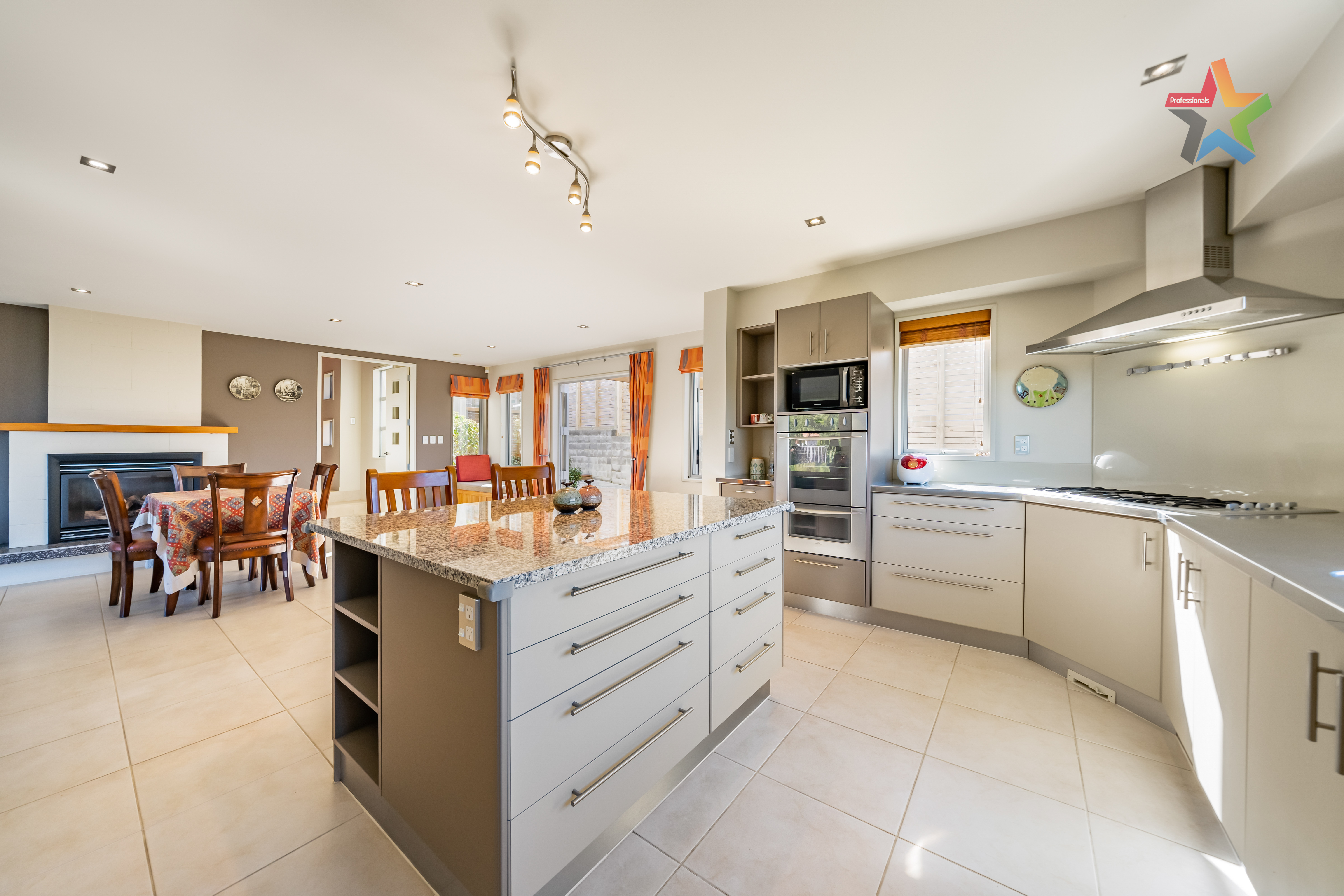 27 Meadowbank Drive, Belmont, Lower Hutt, 5房, 2浴, House