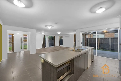 72 Isabella Way, Tarneit, VIC 3029, 3房, 2浴, House