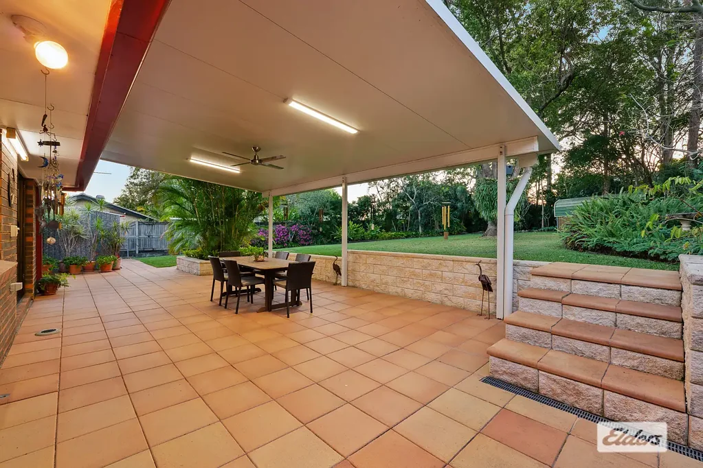 Daisy Hill 4Zimmer A RARE SLICE OF DAISY HILL – FAMILY LIVING ON 1,470M²